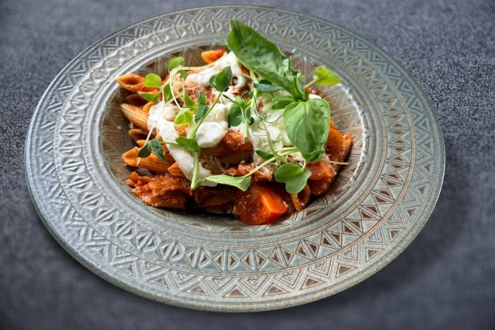 Аматричиано с бурратой